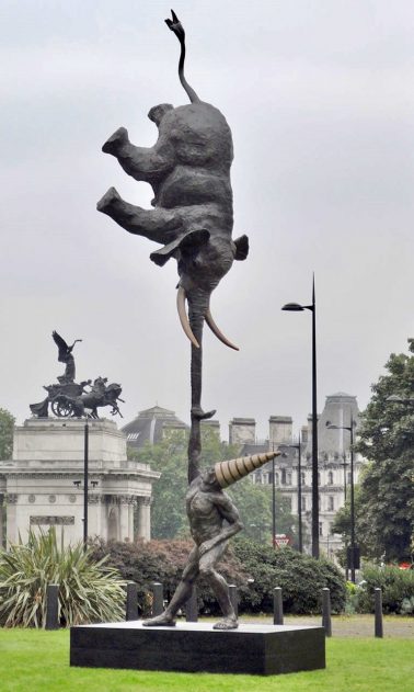 Contemporary-British-Sculpture-Dunamis-on-Park-Lane-London